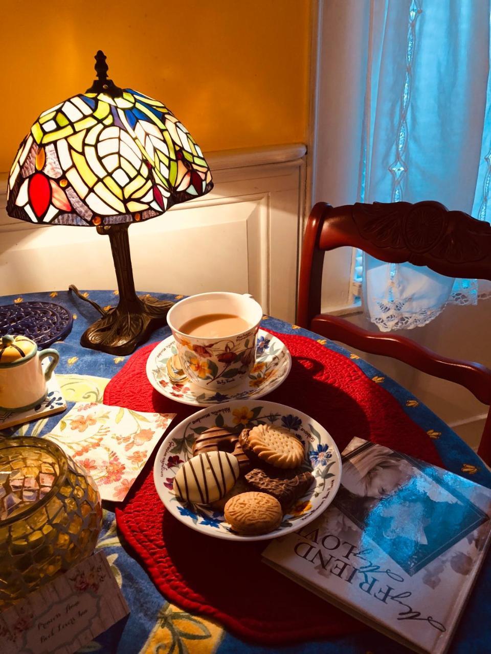 Princess Anne Book Lovers Inn Экстерьер фото